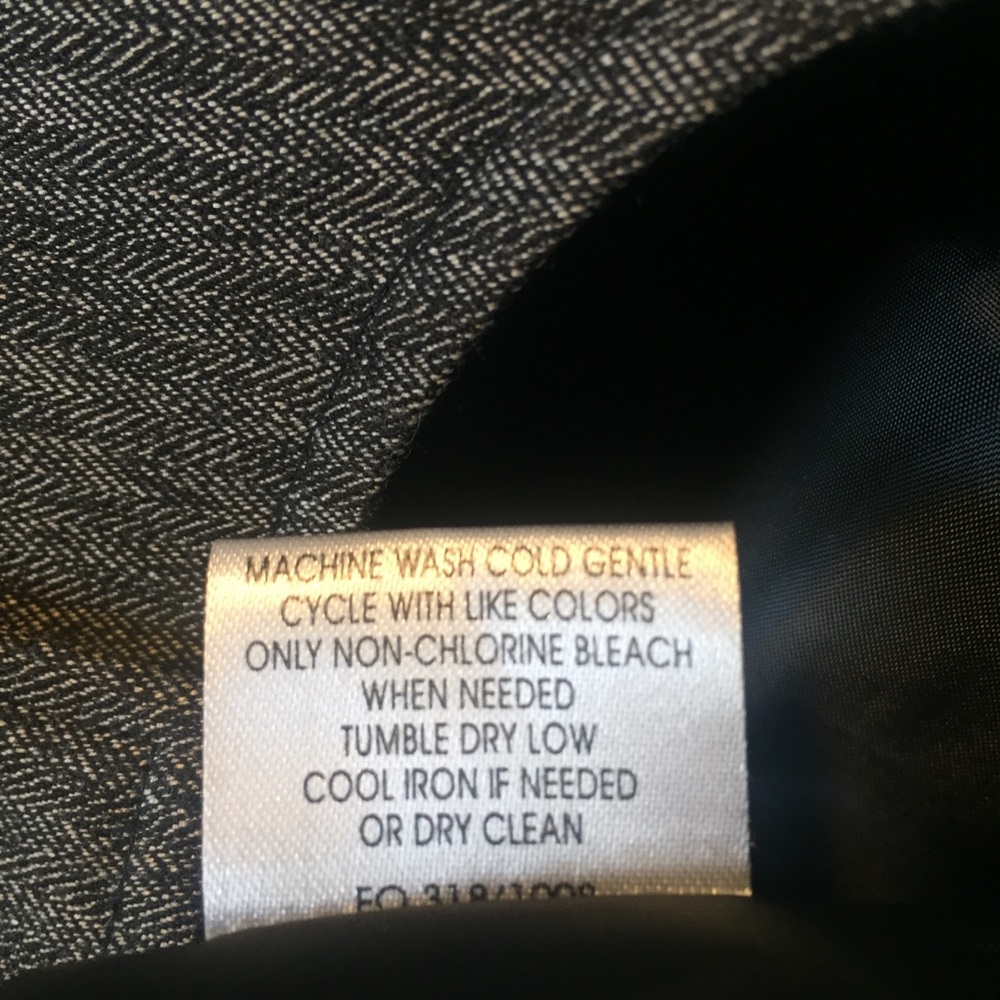Cass blazer size 6. - Picture 5 of 6